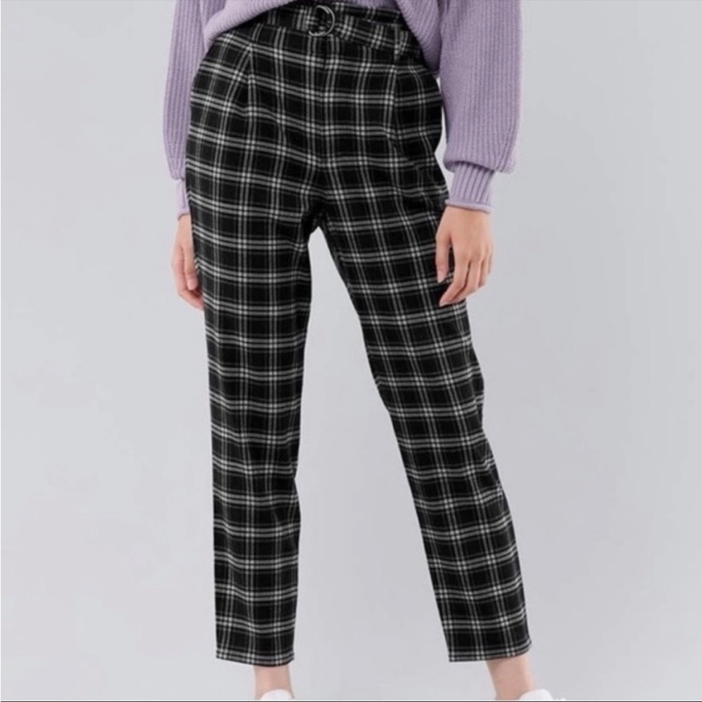 Hollister Ultra High-Rise Black Plaid Flannel Belted Pant Size Large